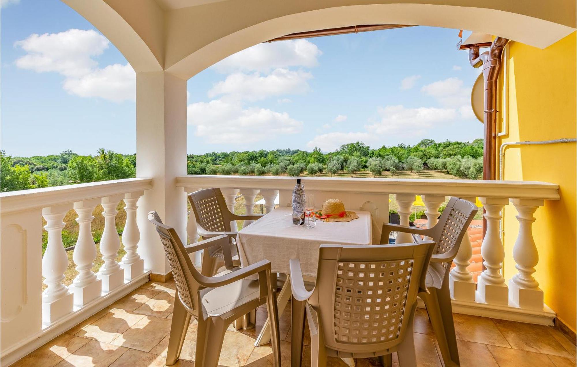 Amazing Home In Valtura מראה חיצוני תמונה