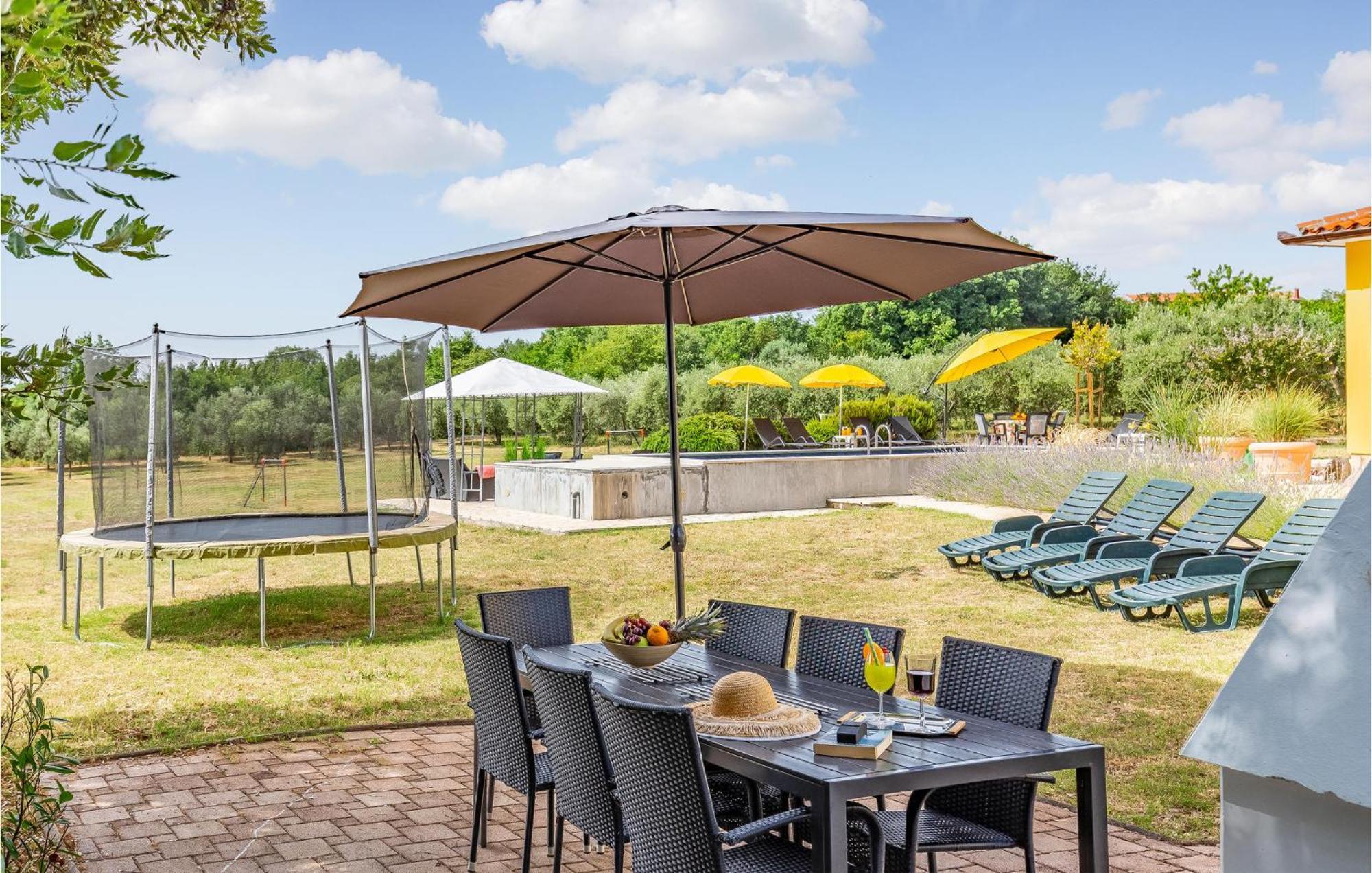 Amazing Home In Valtura מראה חיצוני תמונה