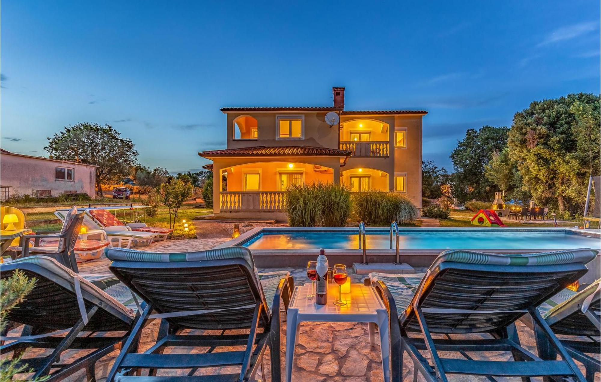 Amazing Home In Valtura מראה חיצוני תמונה