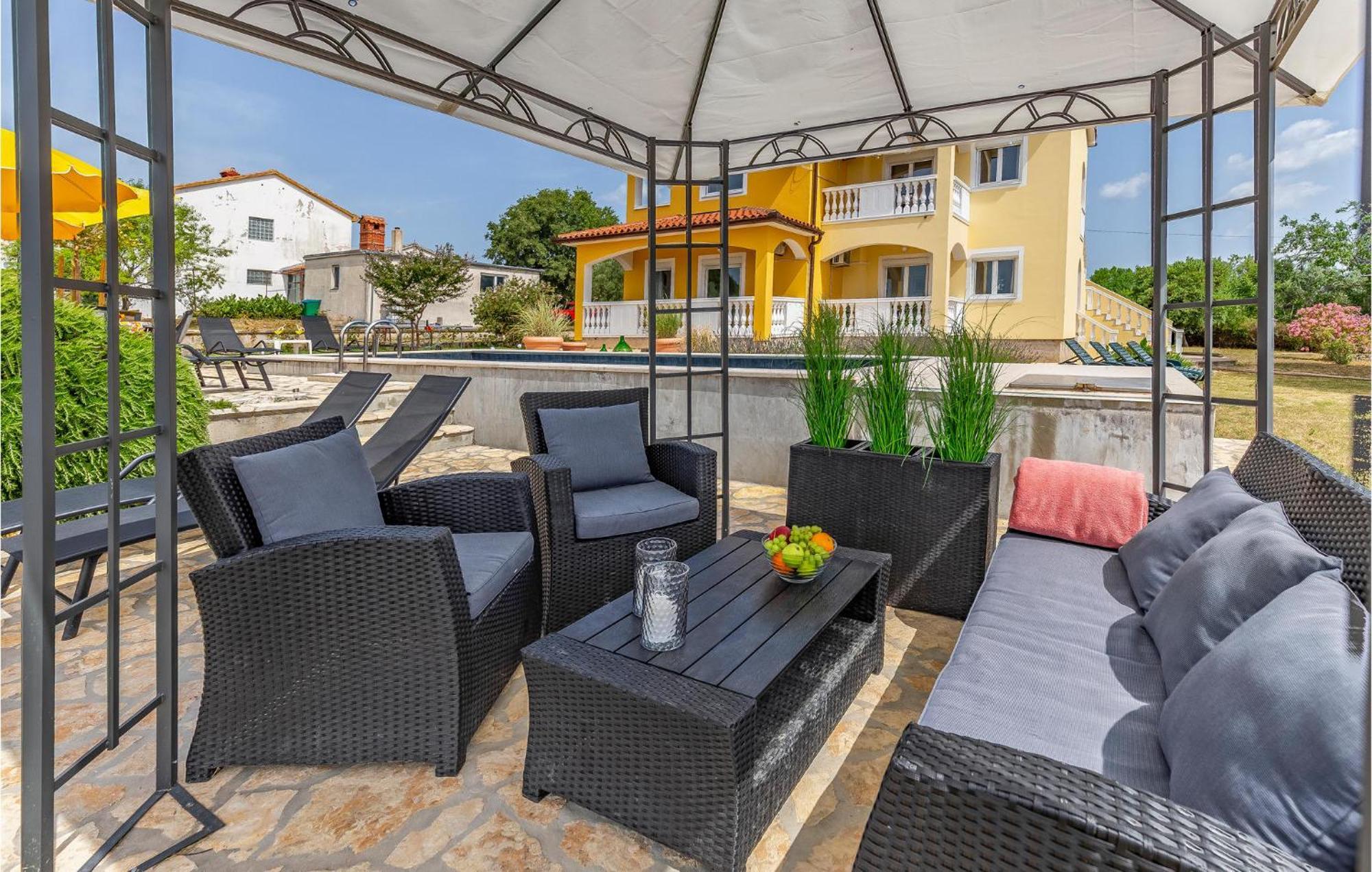 Amazing Home In Valtura מראה חיצוני תמונה